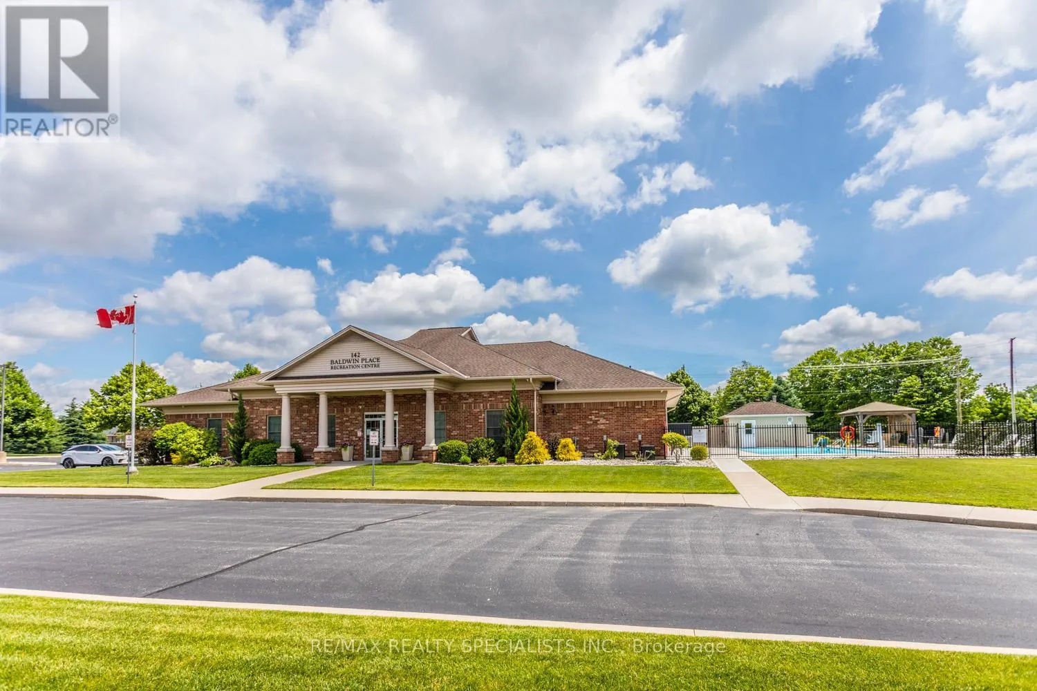61 JONES CRESCENT