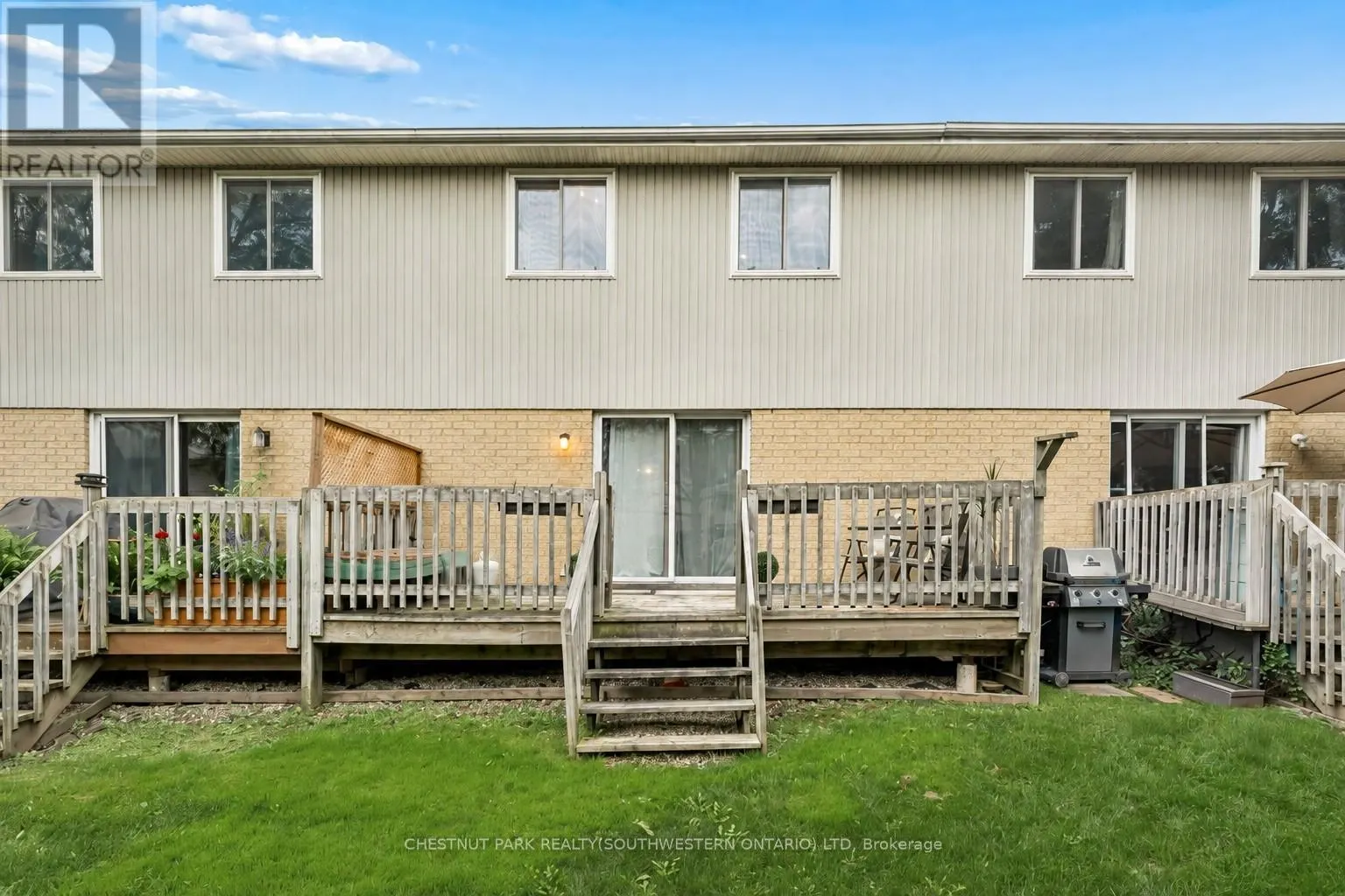 4 - 255 NORTHLAKE DRIVE