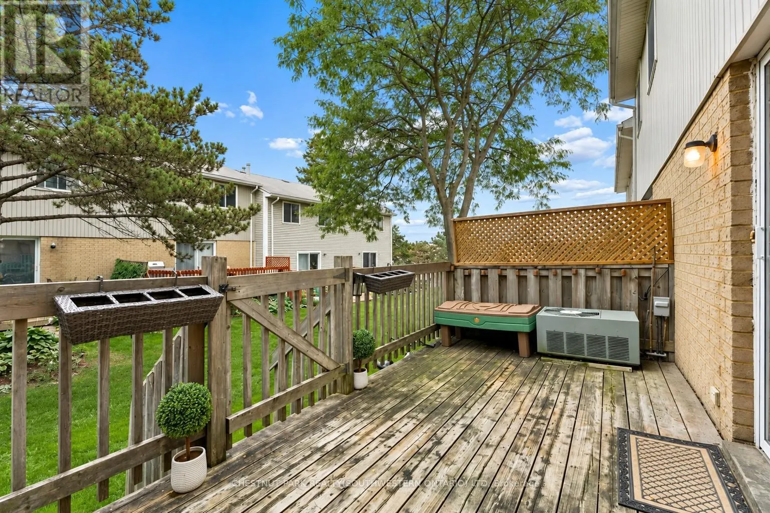 4 - 255 NORTHLAKE DRIVE