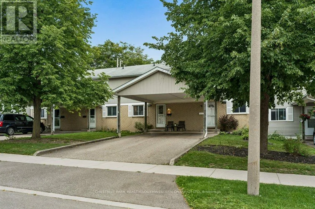 4 - 255 NORTHLAKE DRIVE