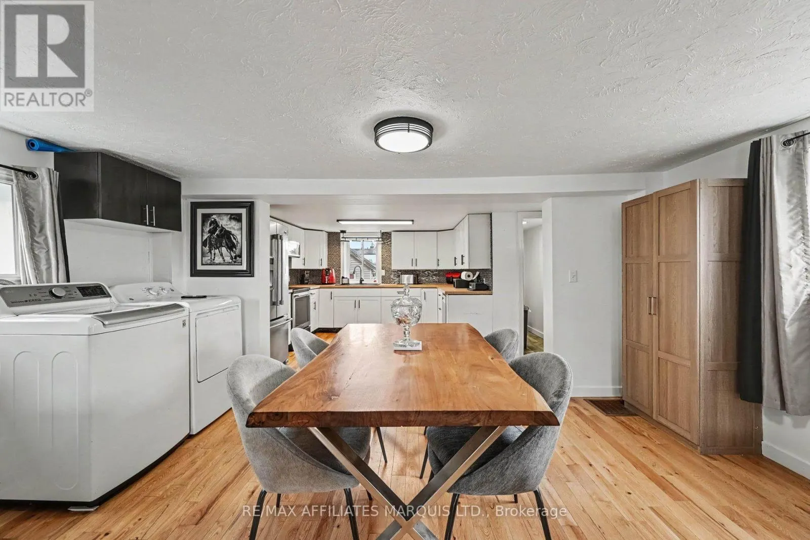 117 SUNNYSIDE AVENUE