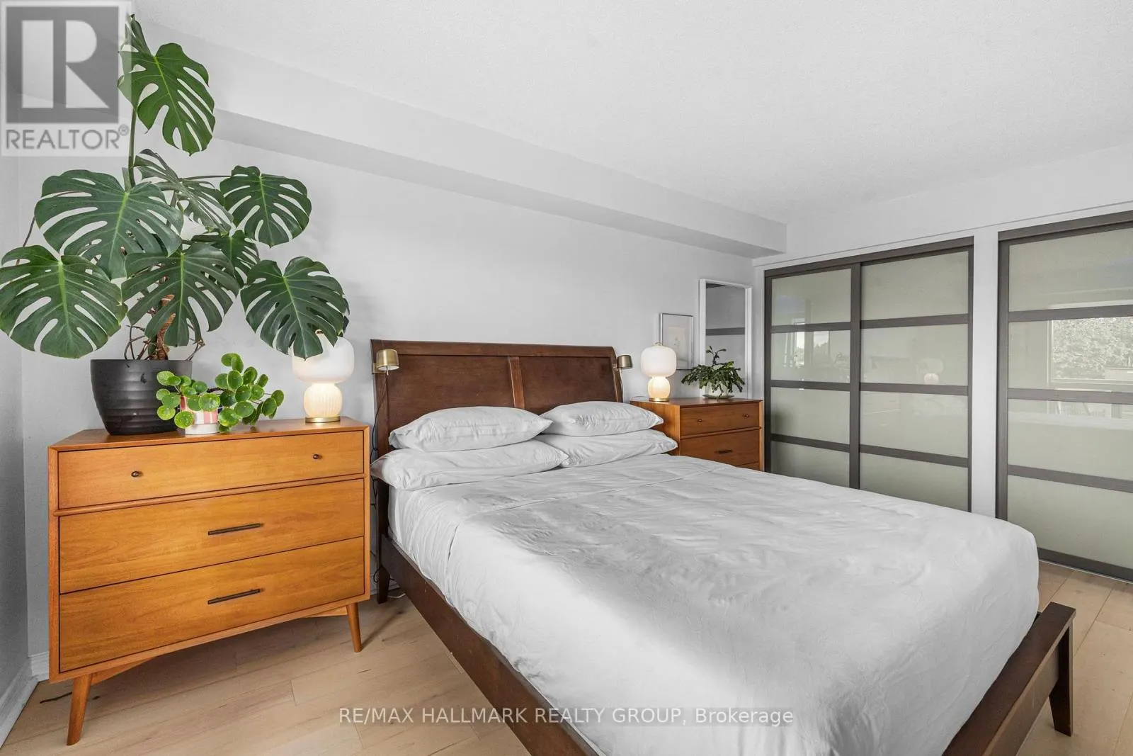 511 - 429 SOMERSET STREET W