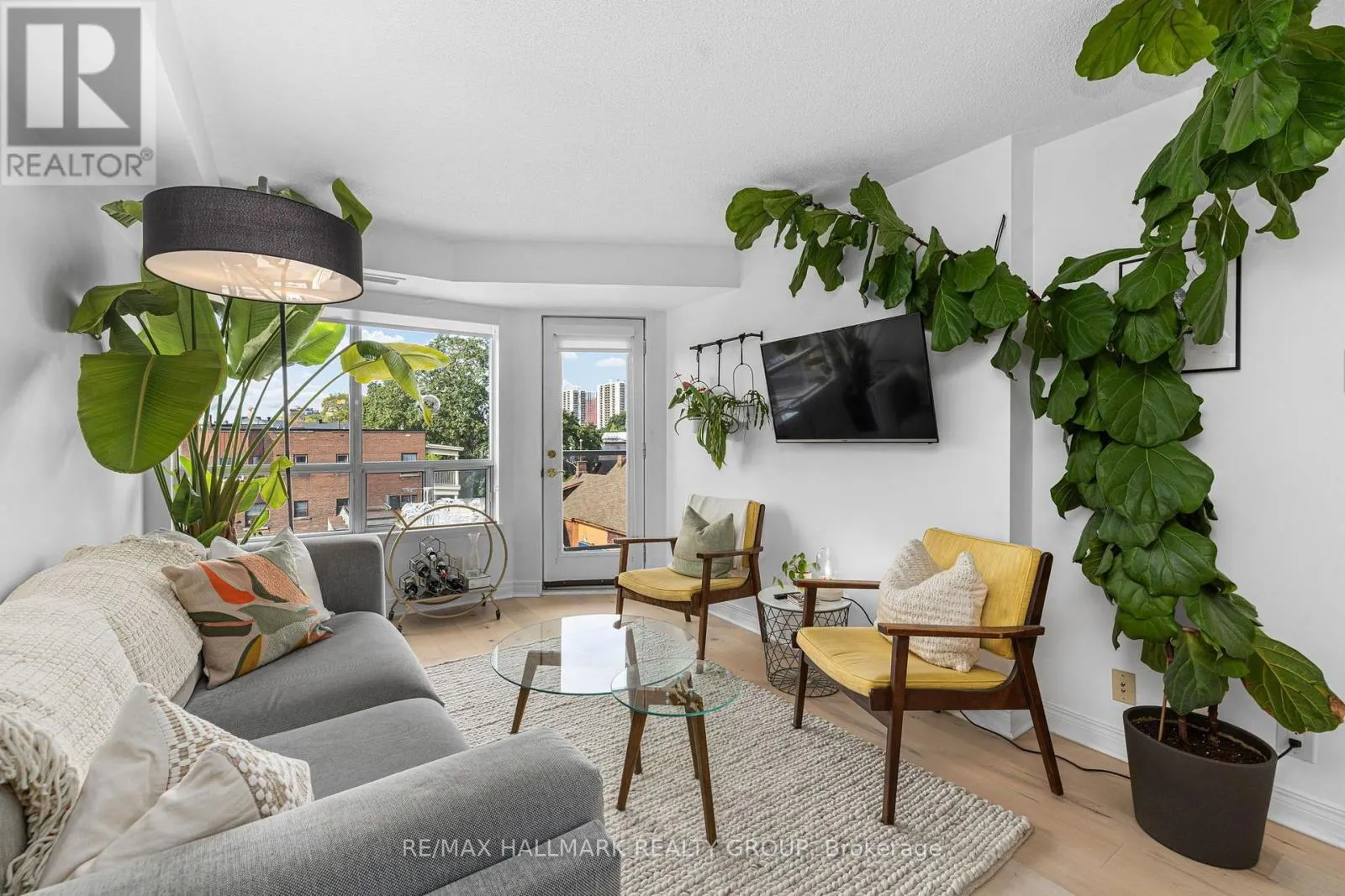 511 - 429 SOMERSET STREET W