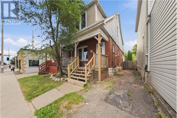 1082 CANNON STREET E