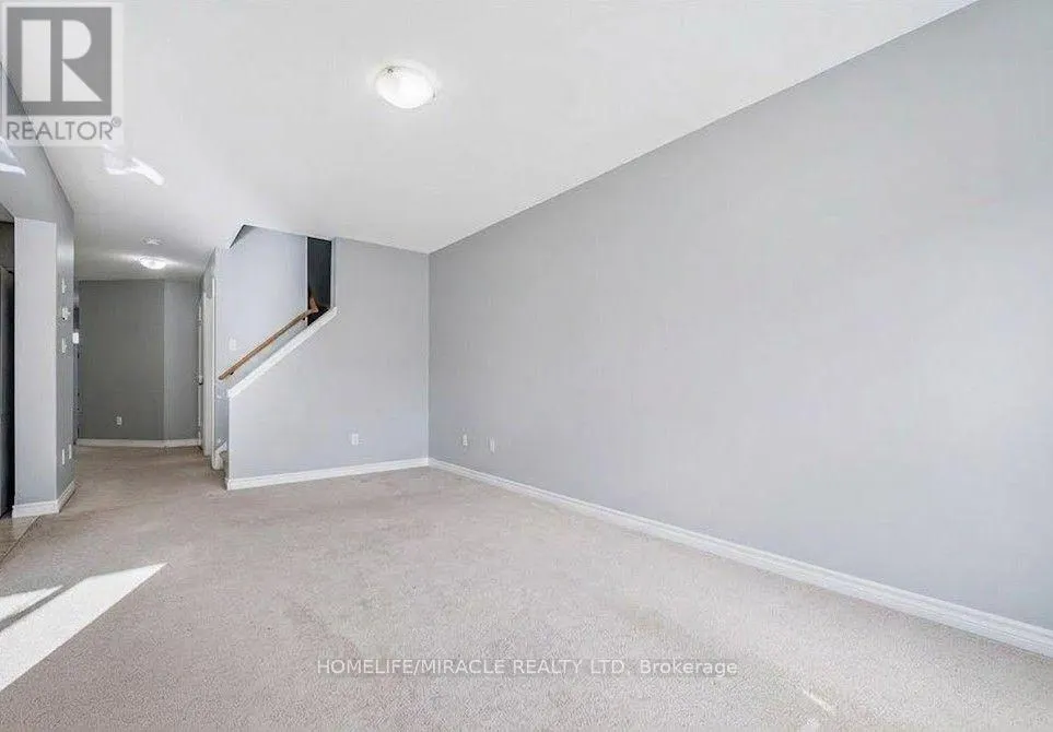 30 VIPOND STREET