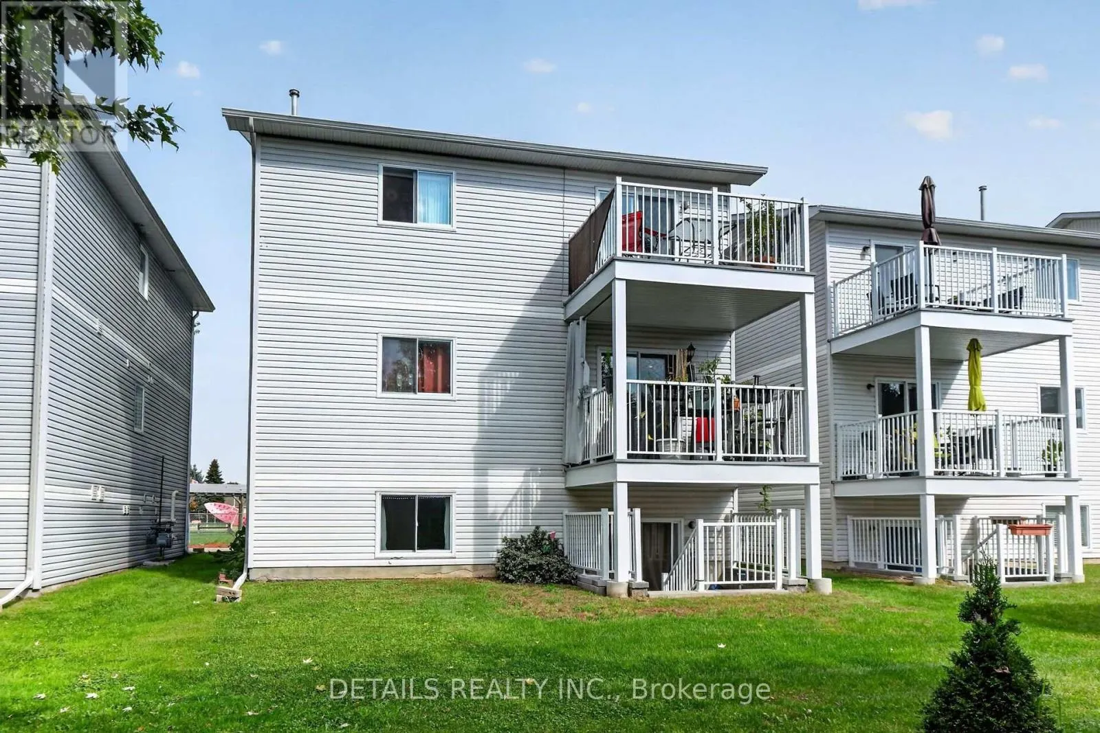 3C - 75 LAPOINTE BOULEVARD