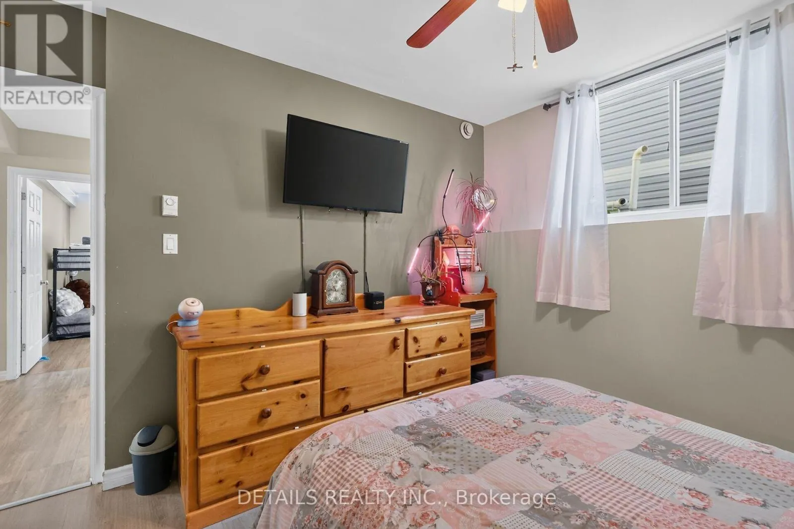 3C - 75 LAPOINTE BOULEVARD