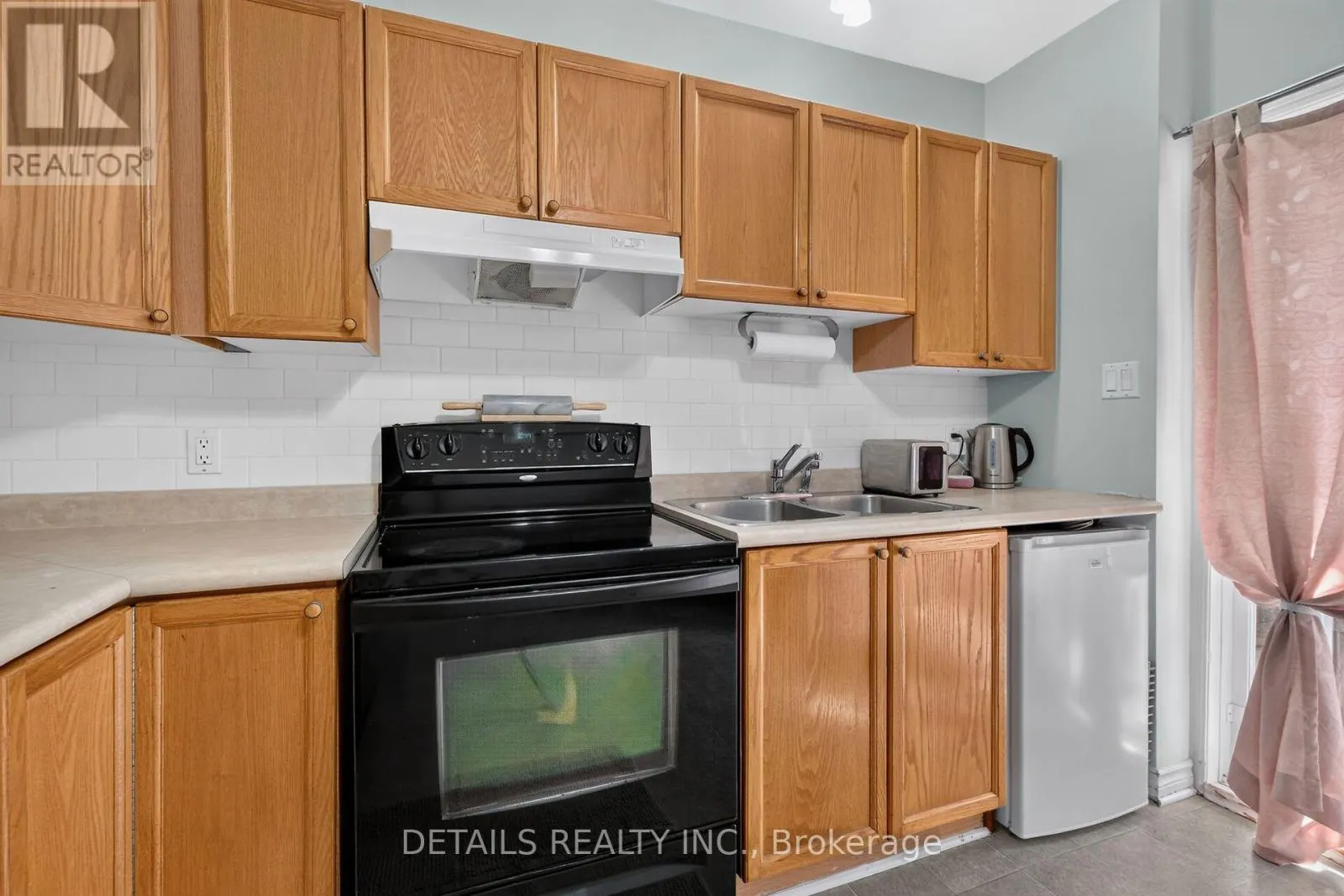 3C - 75 LAPOINTE BOULEVARD