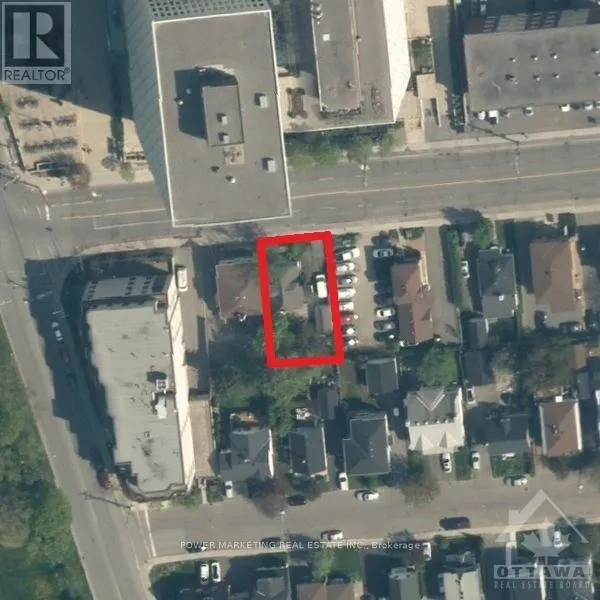 12 MCARTHUR AVENUE