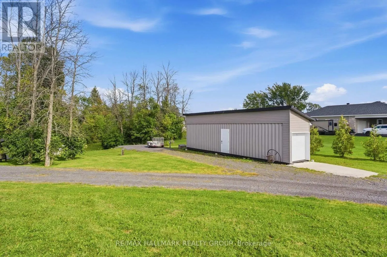 3515 FRONT ROAD E