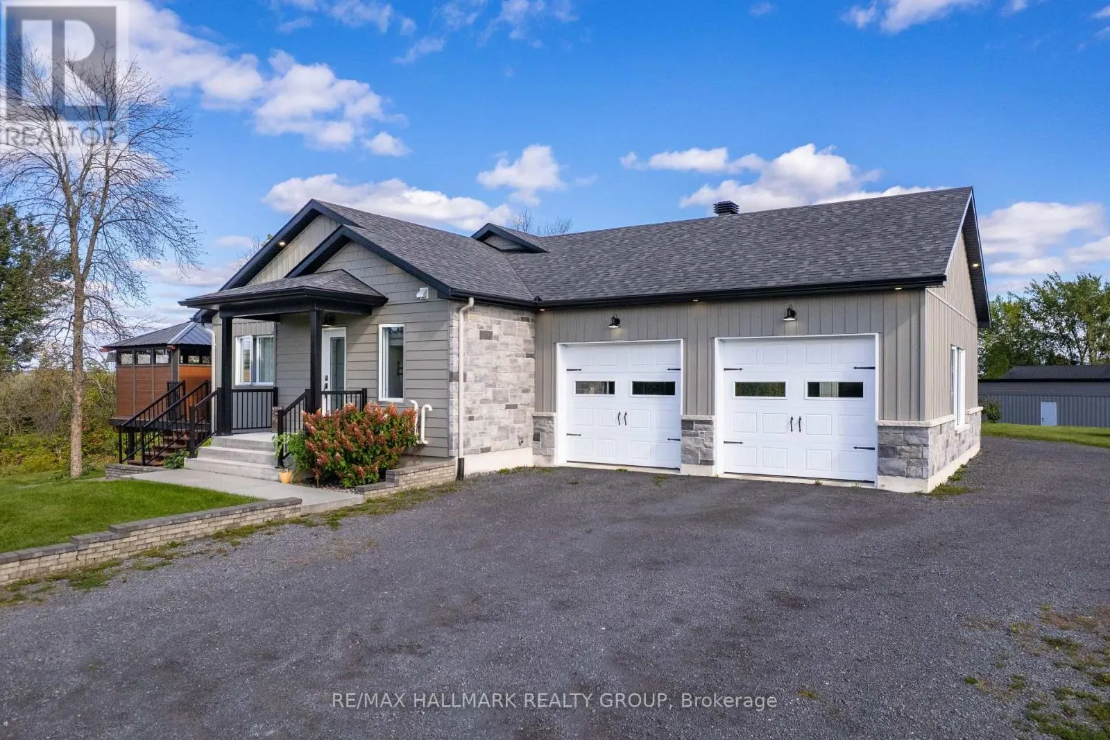 3515 FRONT ROAD E