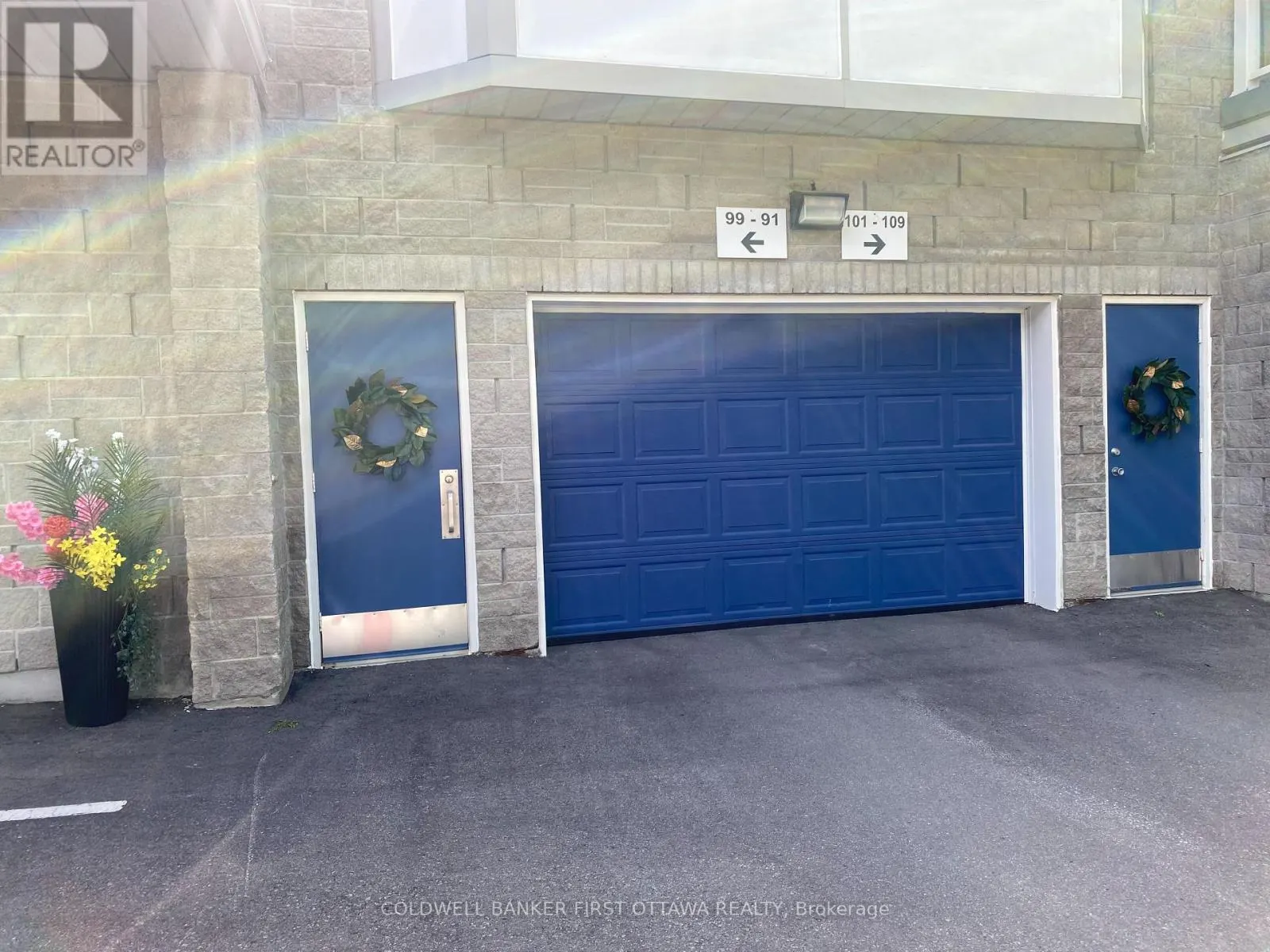 99 ROBSON COURT