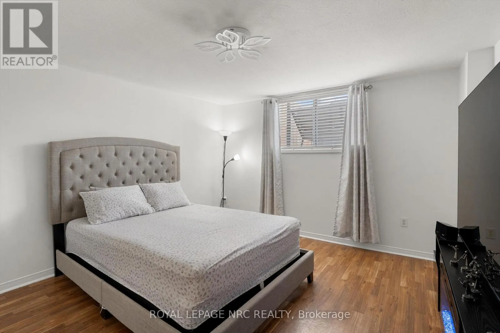 147 ST LAWRENCE DRIVE