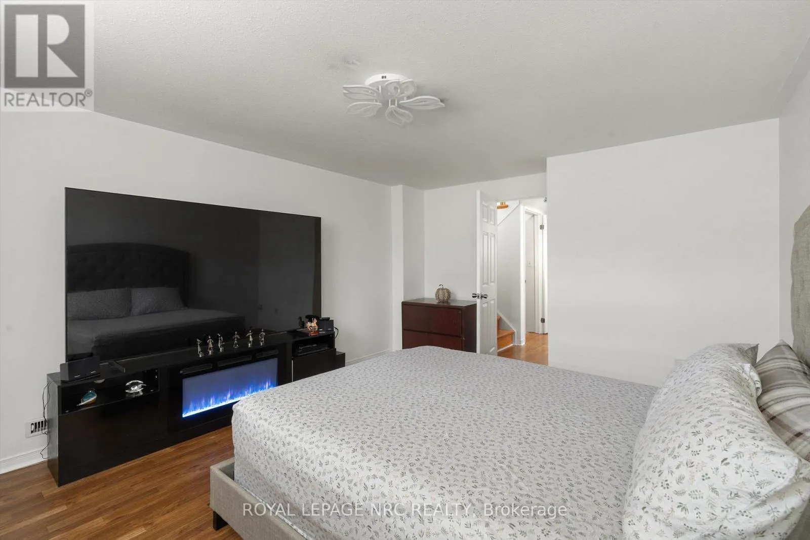 147 ST LAWRENCE DRIVE