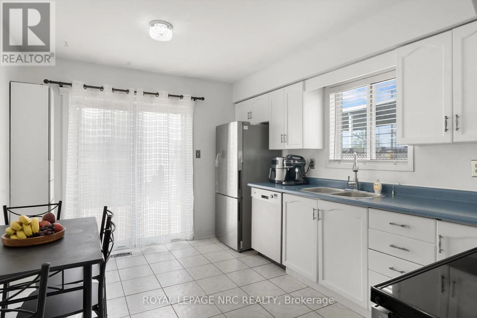 147 ST LAWRENCE DRIVE