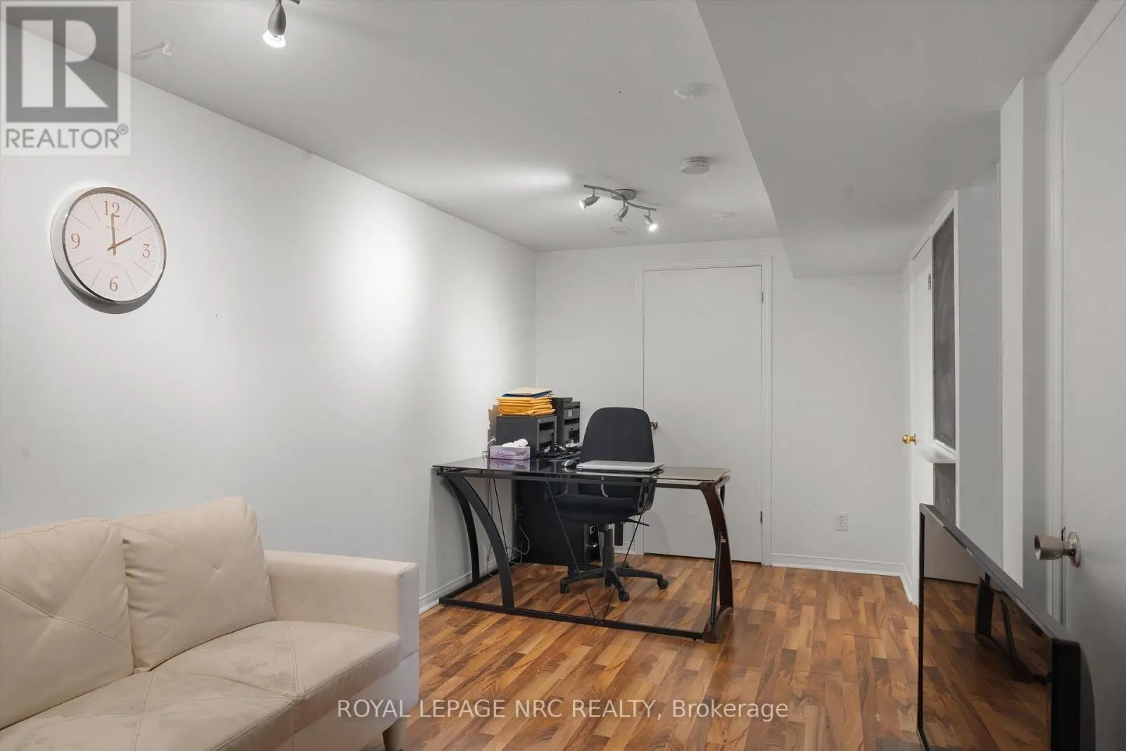 147 ST LAWRENCE DRIVE