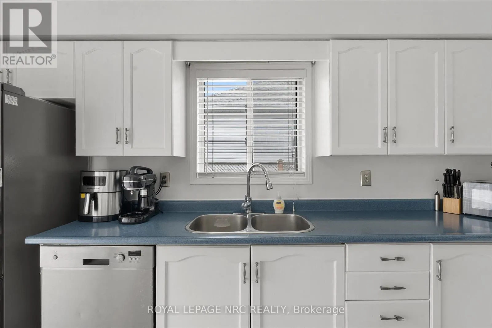 147 ST LAWRENCE DRIVE