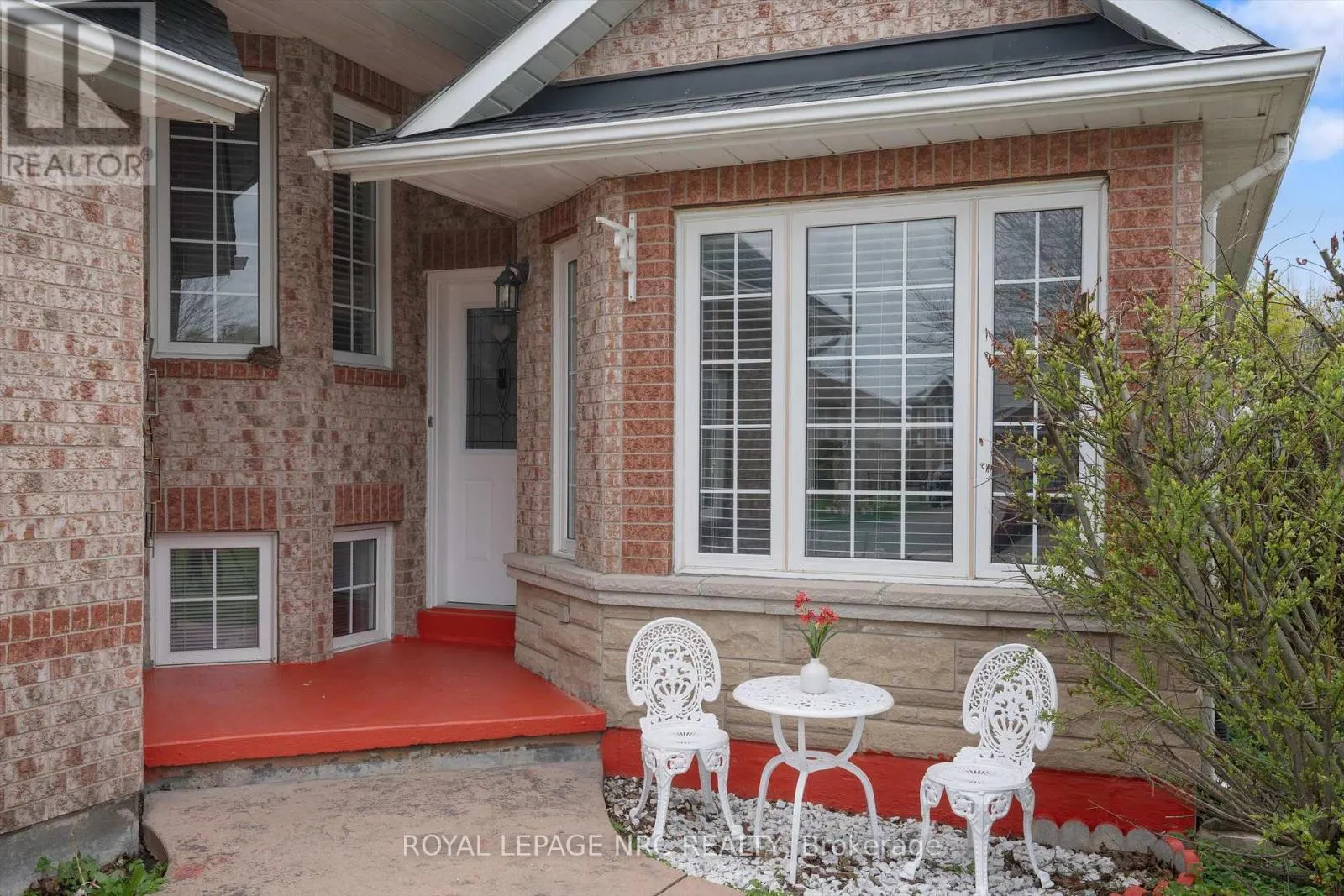 147 ST LAWRENCE DRIVE