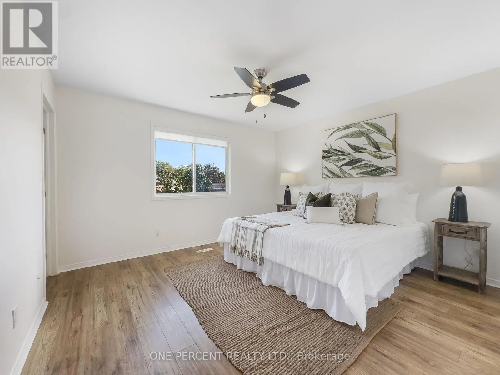 25 HICKORY GROVE