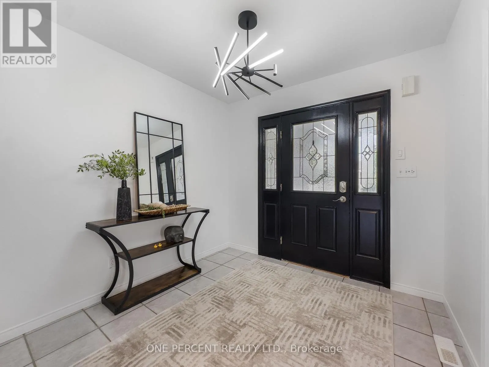 25 HICKORY GROVE