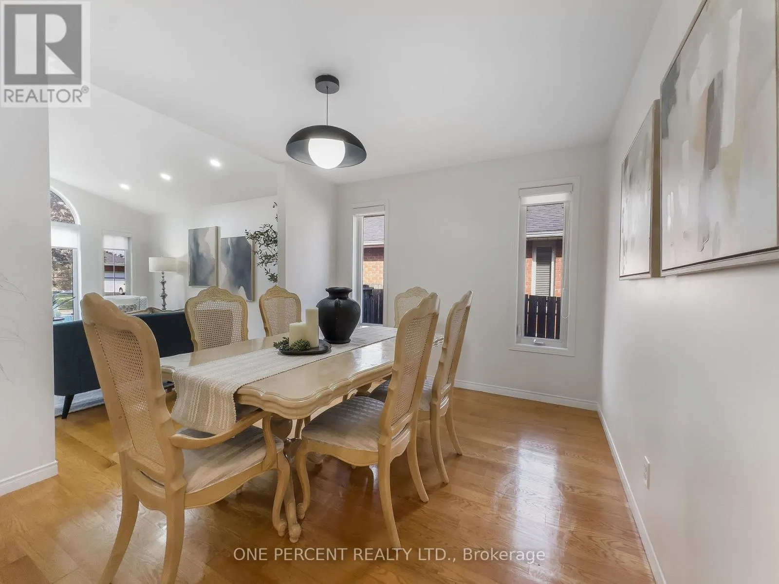 25 HICKORY GROVE