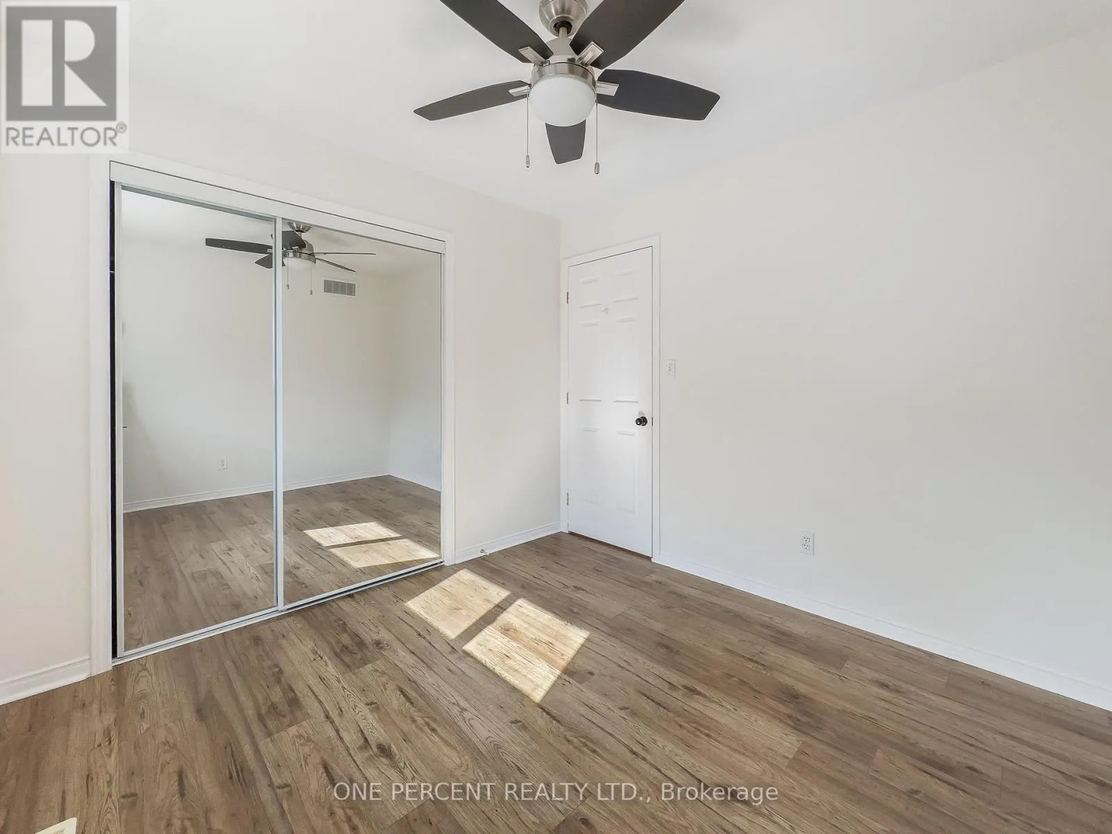 25 HICKORY GROVE