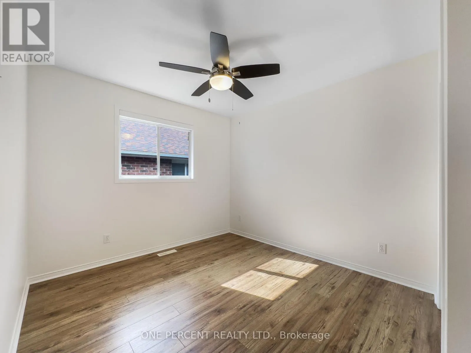 25 HICKORY GROVE