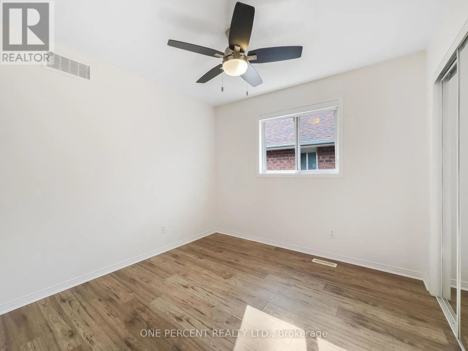 25 HICKORY GROVE