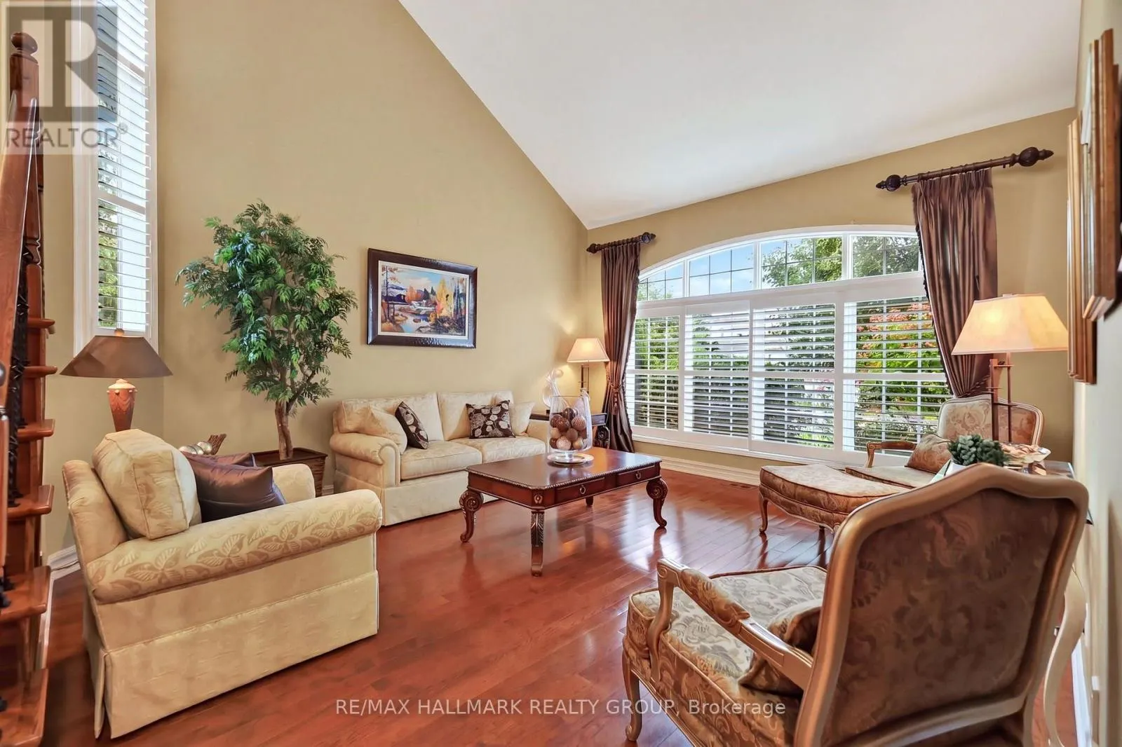 5851 GLADEWOODS PLACE
