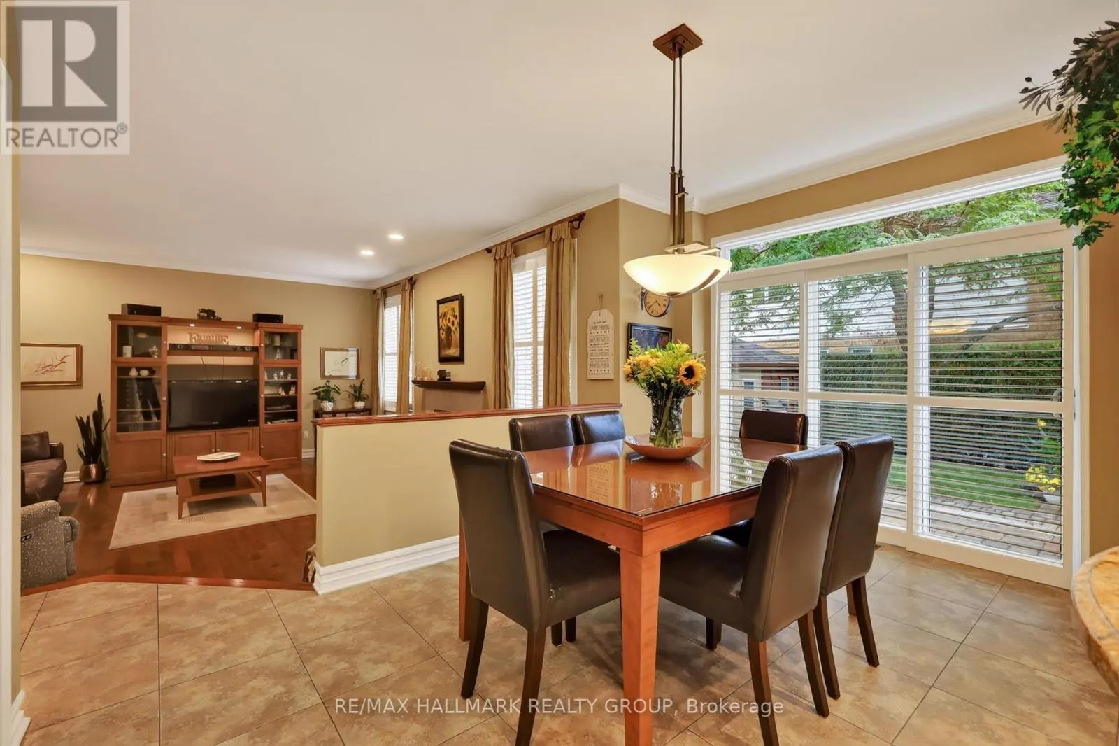 5851 GLADEWOODS PLACE