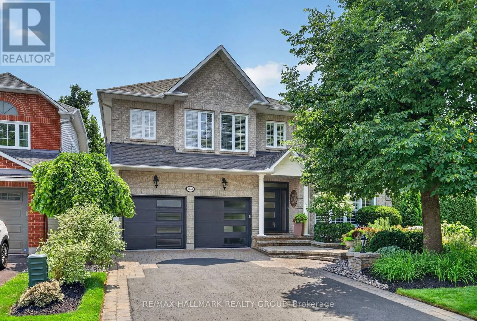 5851 GLADEWOODS PLACE