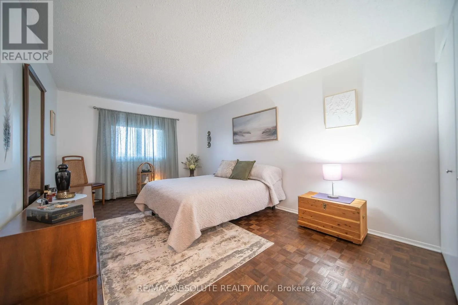 510 - 158 A MCARTHUR AVE AVENUE