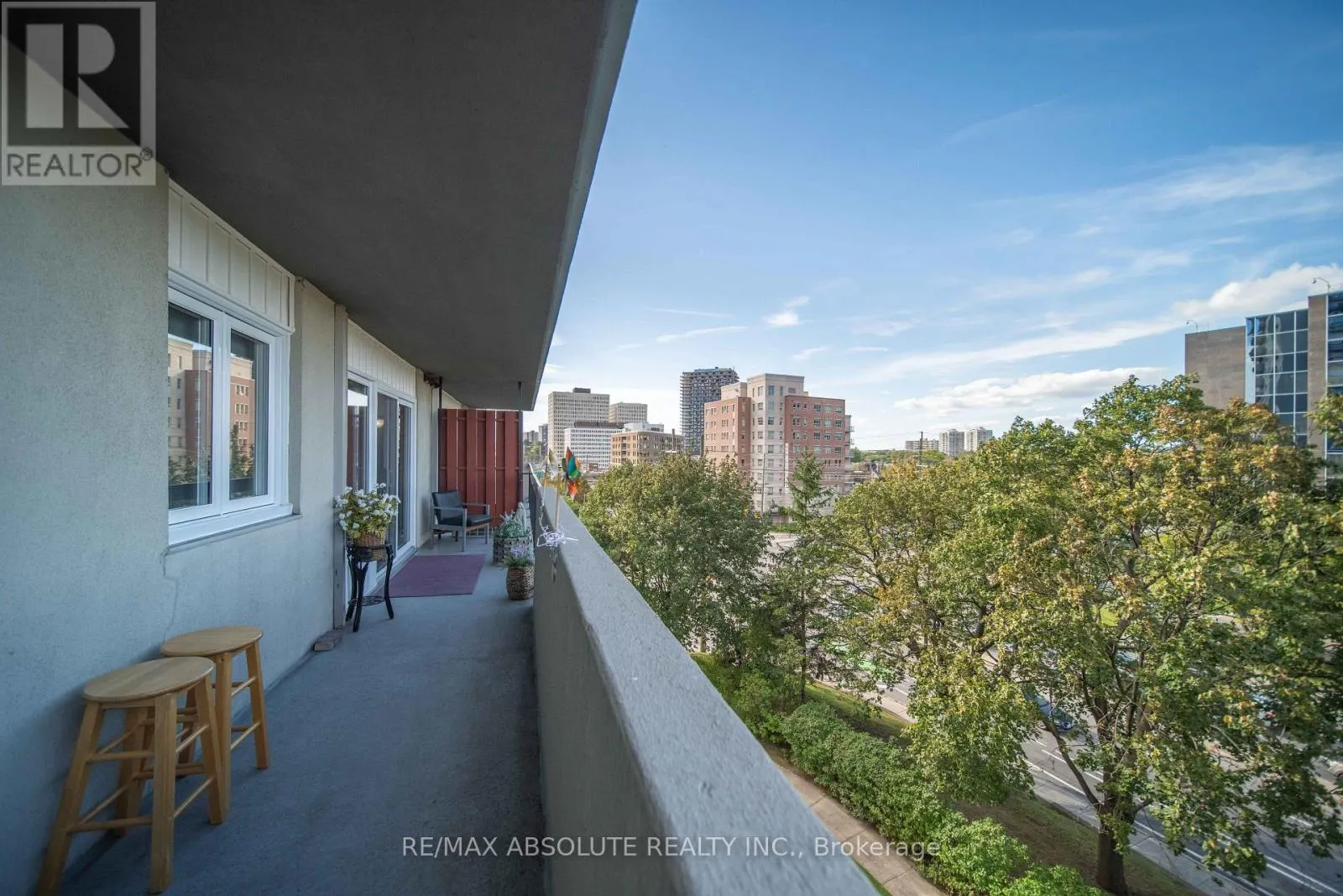 510 - 158 A MCARTHUR AVE AVENUE
