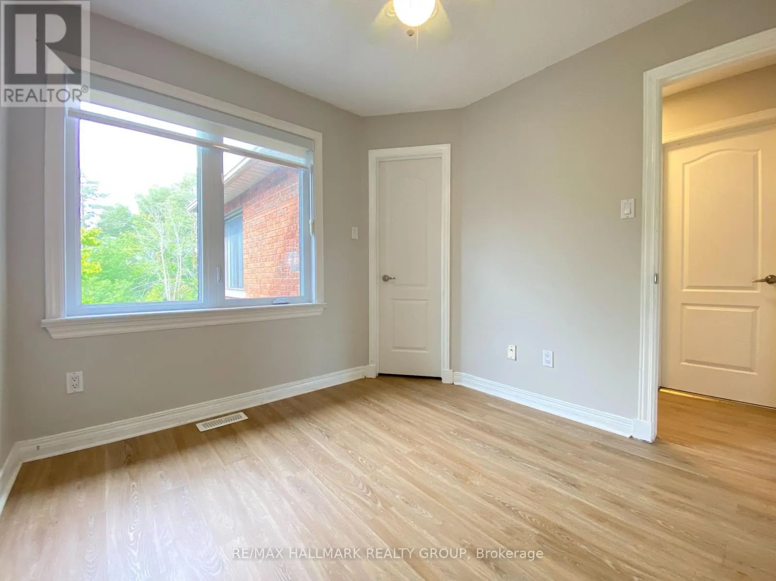 128 GRENADIER WAY