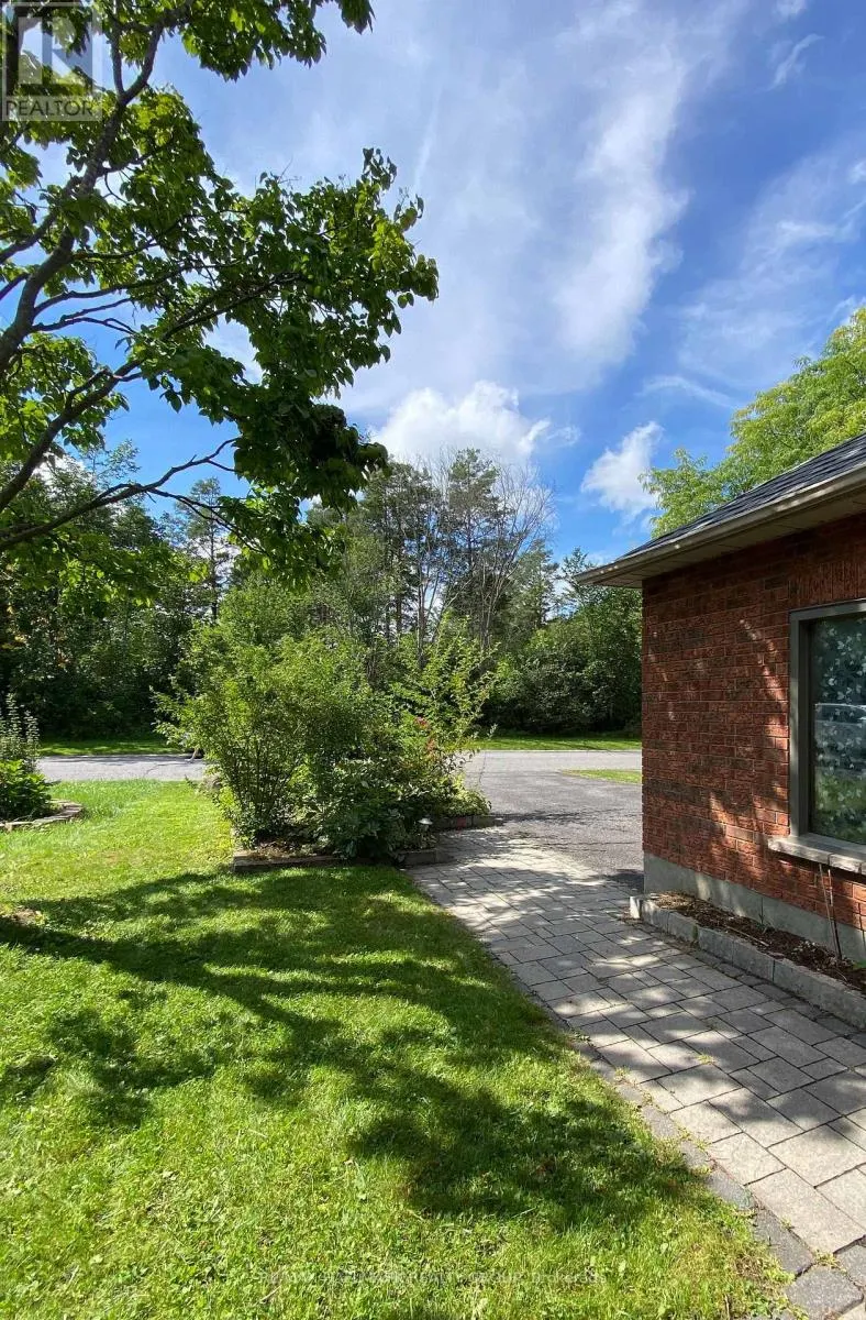 128 GRENADIER WAY