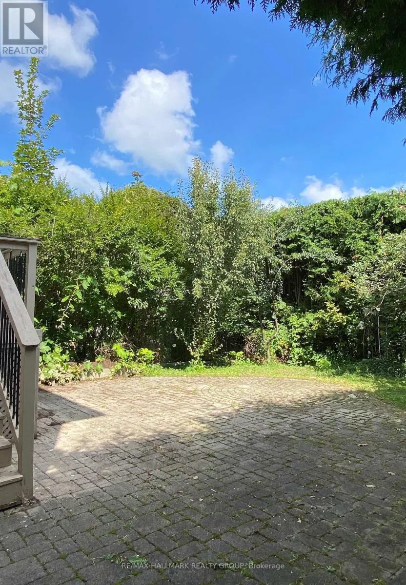128 GRENADIER WAY
