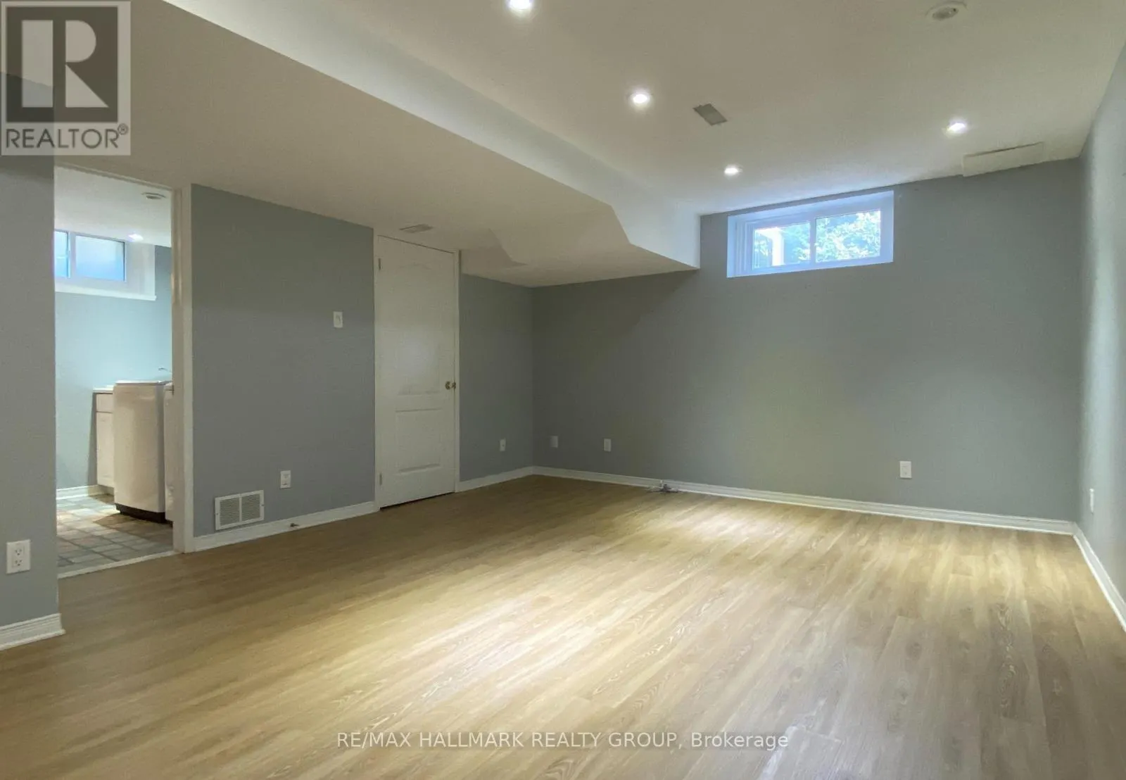 128 GRENADIER WAY
