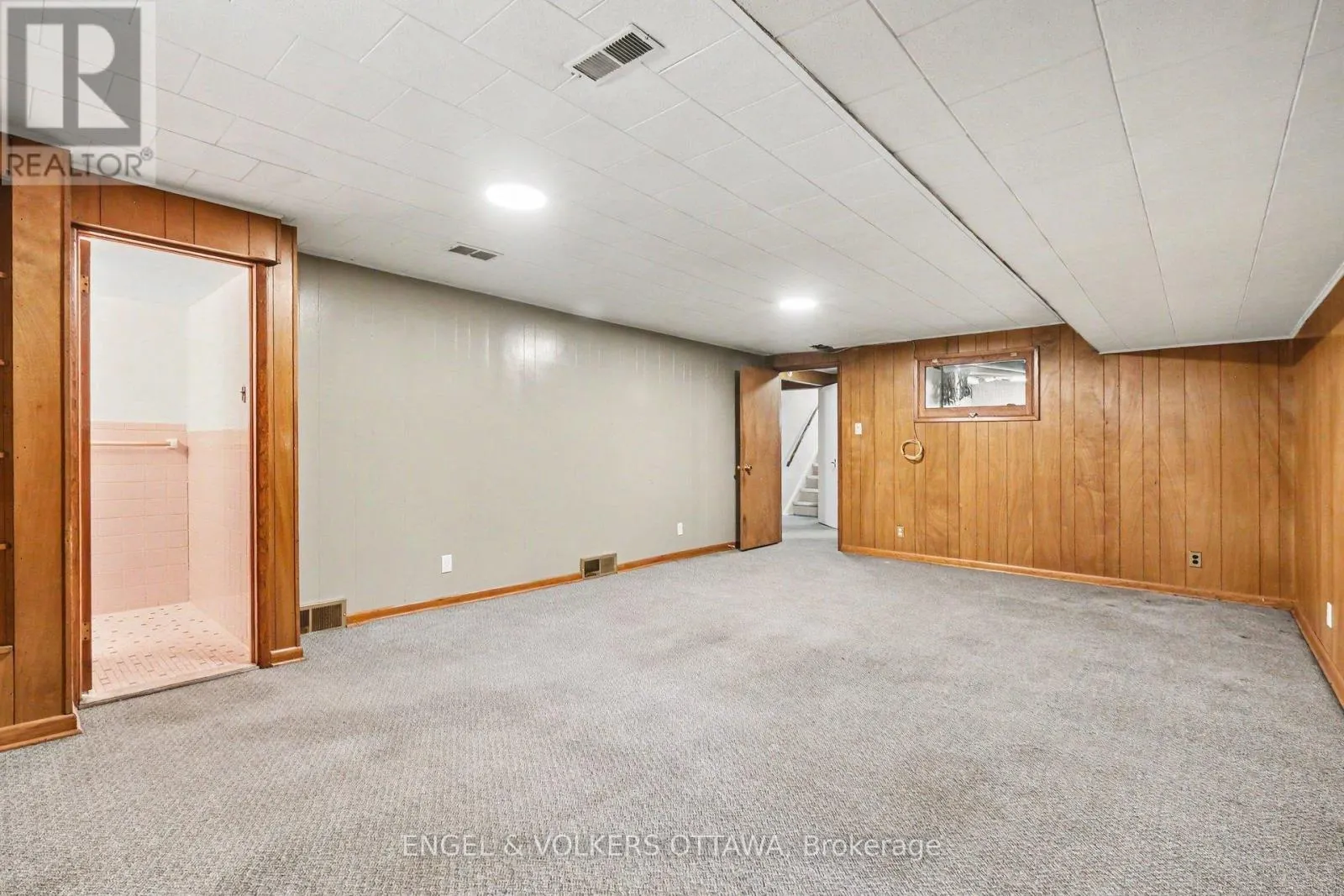 325 SUMMIT AVENUE
