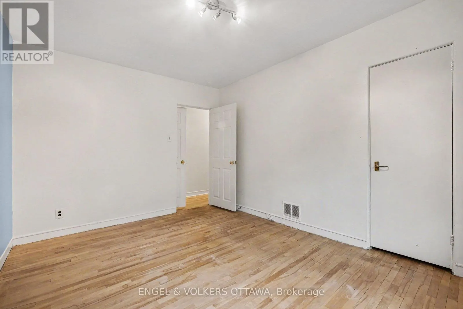 325 SUMMIT AVENUE