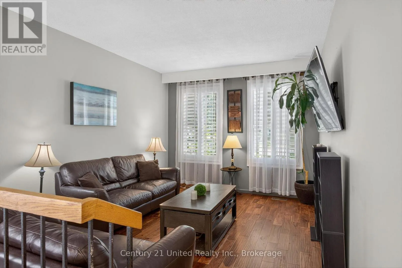 2121 MEADOWVIEW ROAD