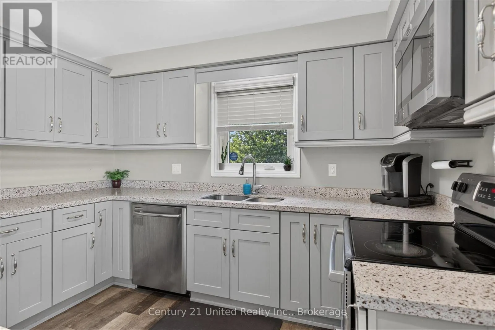 2121 MEADOWVIEW ROAD