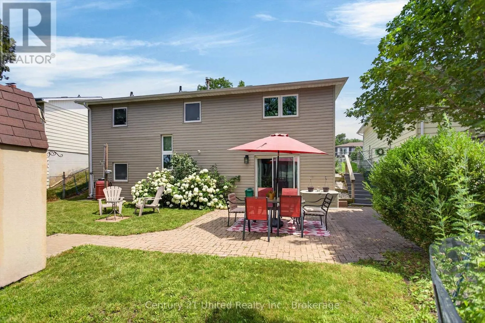 2121 MEADOWVIEW ROAD