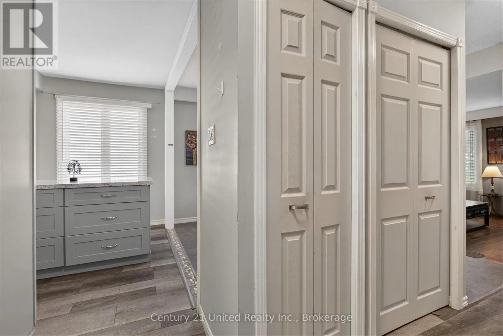 2121 MEADOWVIEW ROAD