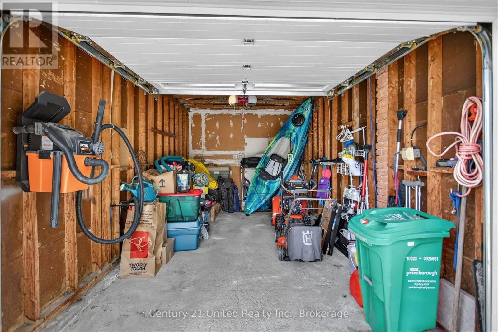 2121 MEADOWVIEW ROAD