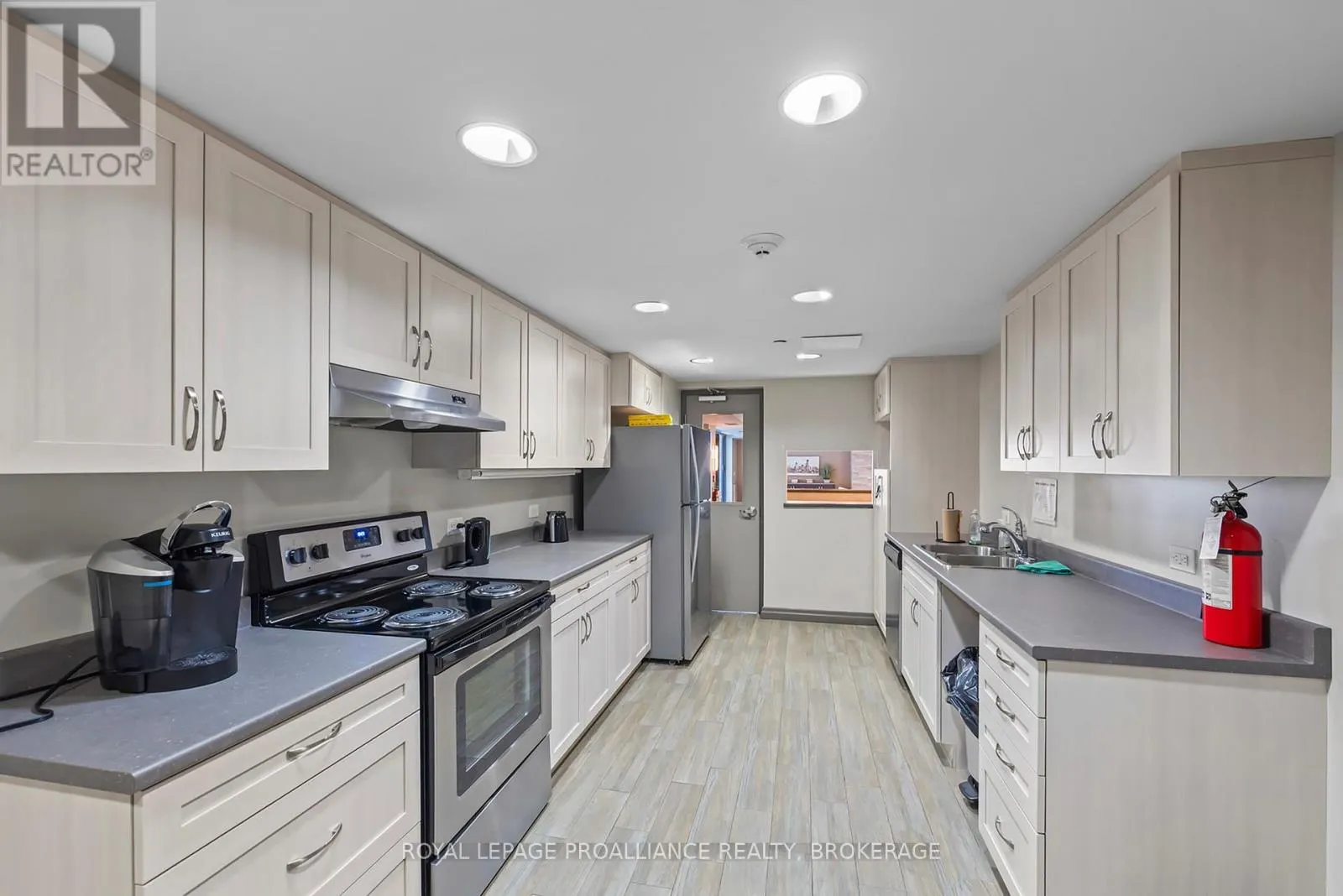 501 - 121 QUEEN STREET #501