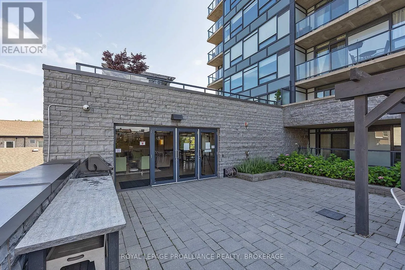 501 - 121 QUEEN STREET #501