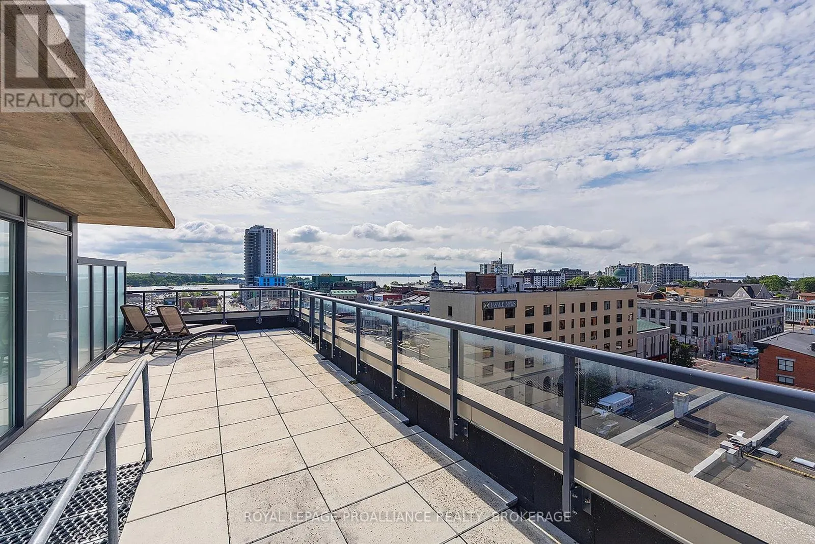 501 - 121 QUEEN STREET #501