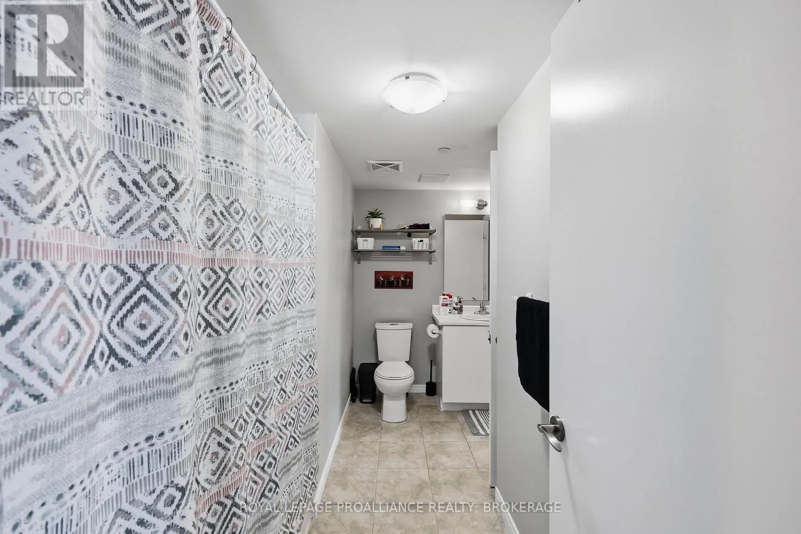 501 - 121 QUEEN STREET #501
