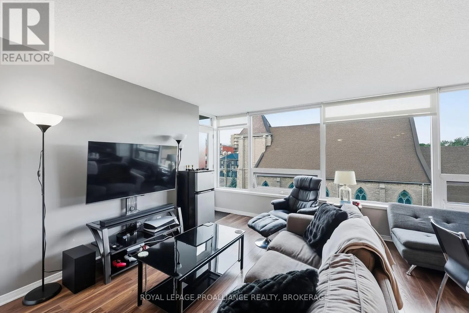501 - 121 QUEEN STREET #501
