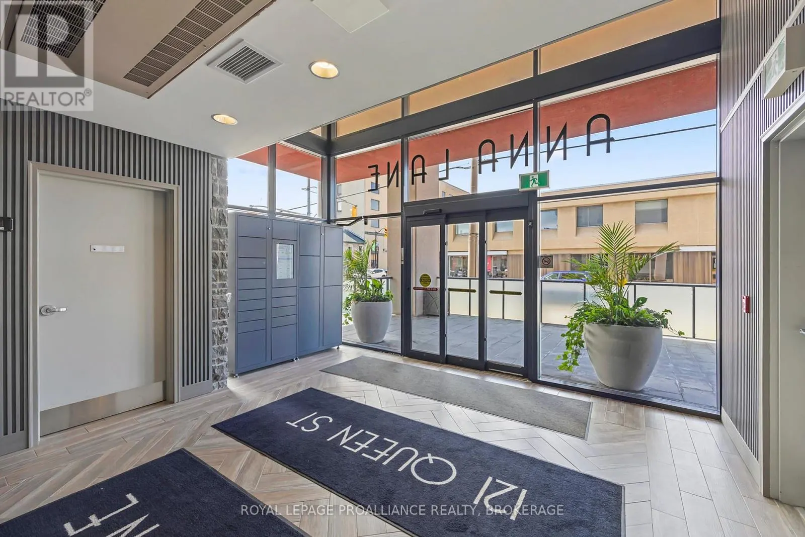 501 - 121 QUEEN STREET #501